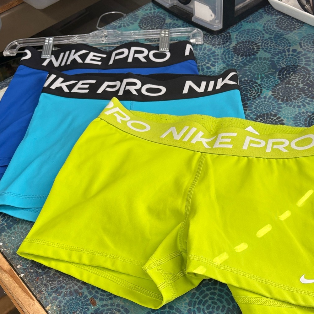 Nike Pro Shorts Trio in Blue, Turquoise, and Neon Green sz S and M